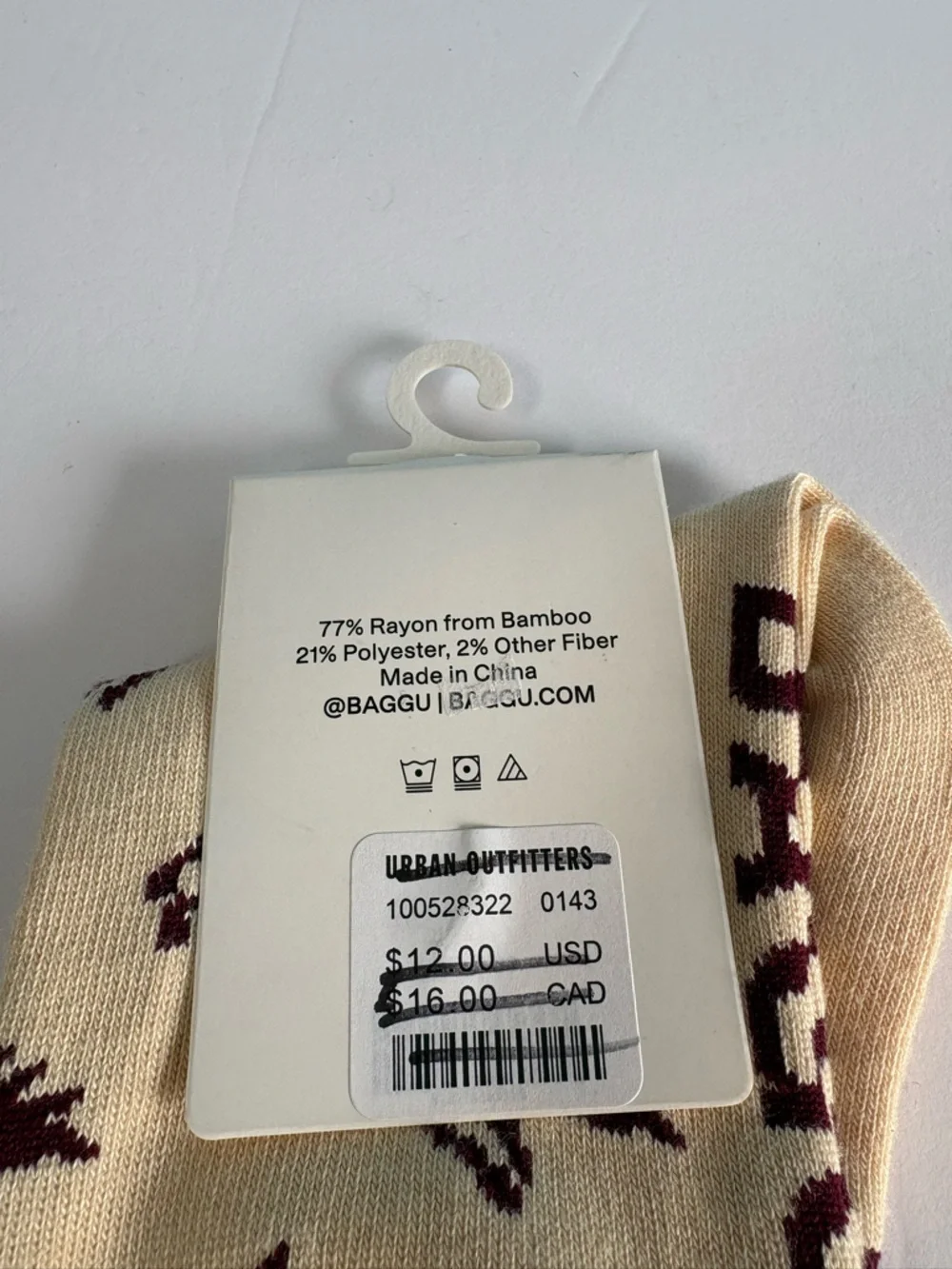 NWT BAGGU Crew Socks